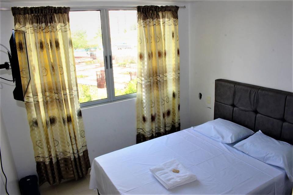 Hostal Piedra Del Sol フロリダブランカ エクステリア 写真